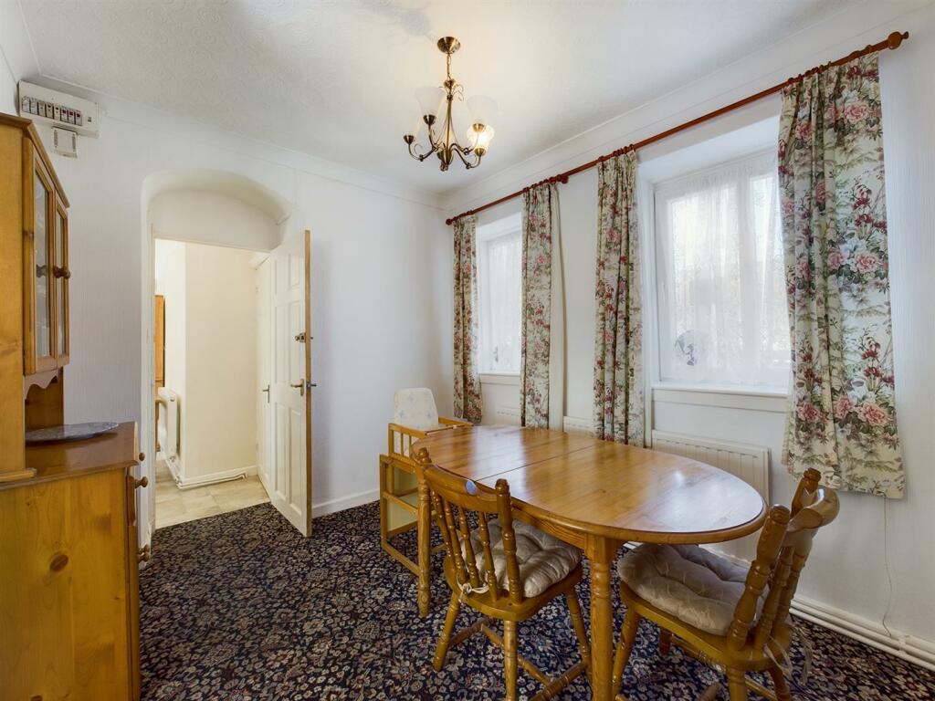 Snug/Sitting Room/Diner