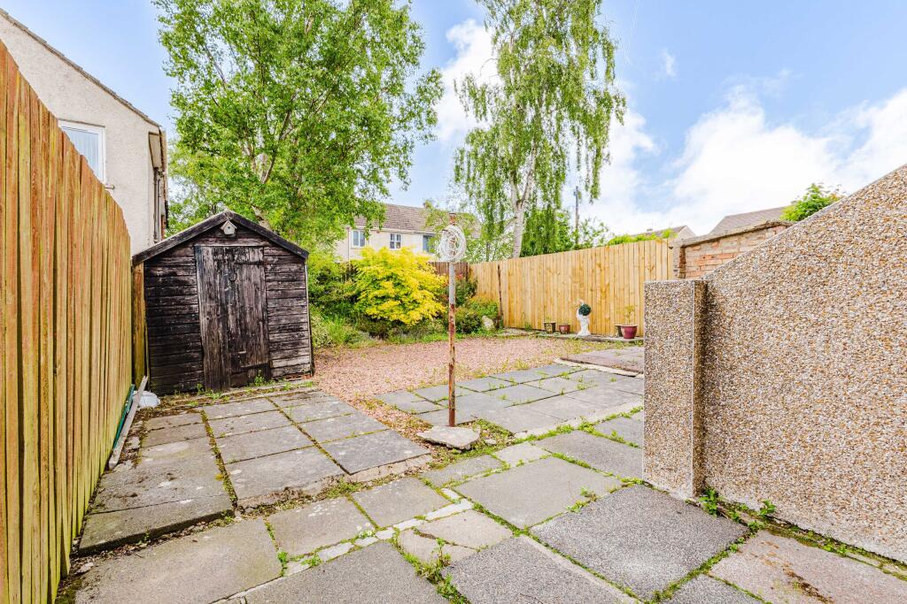 99 Back Rogerton Crescent (1 of 26)