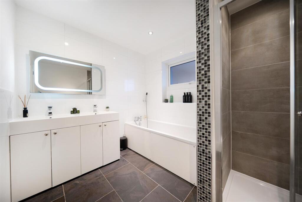 1 Pigeon Hill, Tiffield (17).jpg