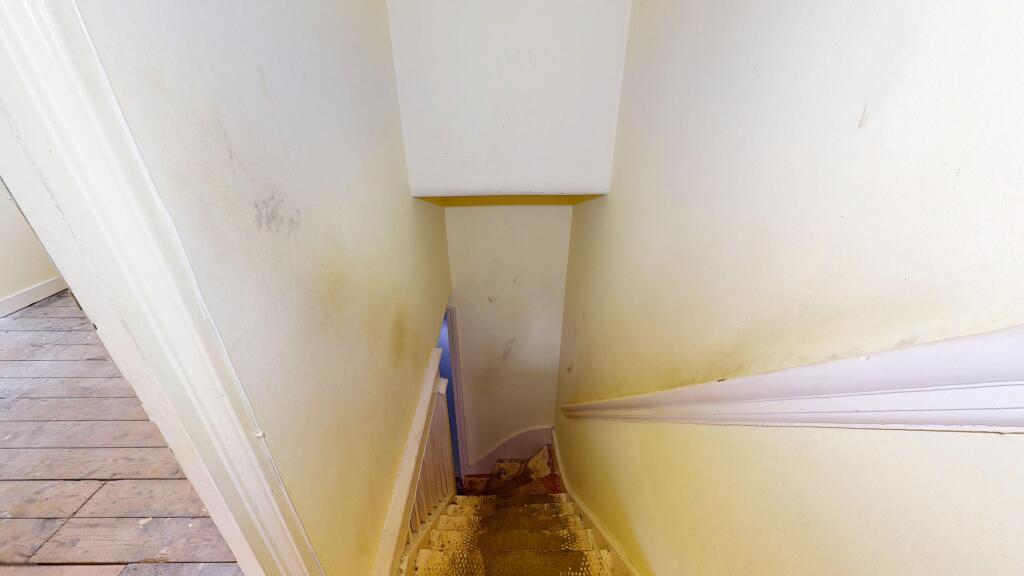 18 Erconwald Street, Acton, London, W12 0BS