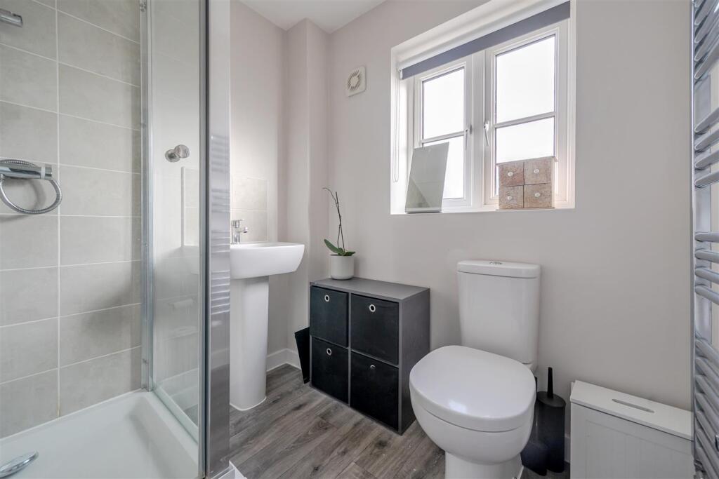 7 Catterick Way, Towcester (22).jpg