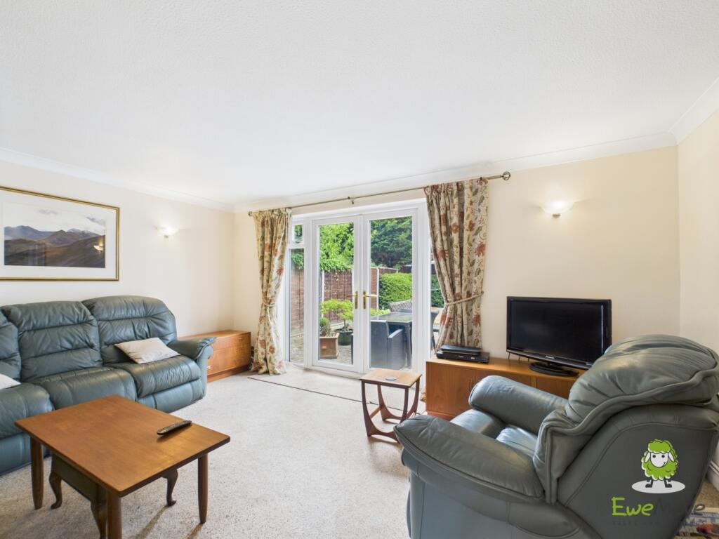 CAM03778G0-PR0261-STILL013