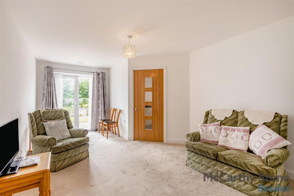 8654745-interior11.jpg