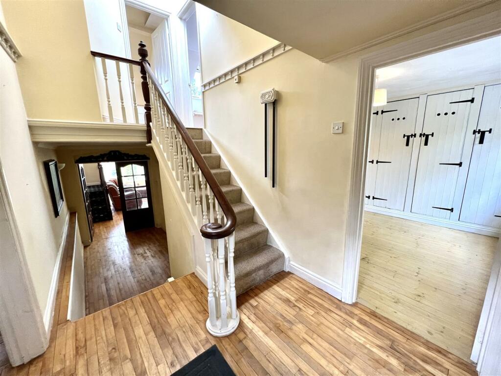 ENTRANCE HALL