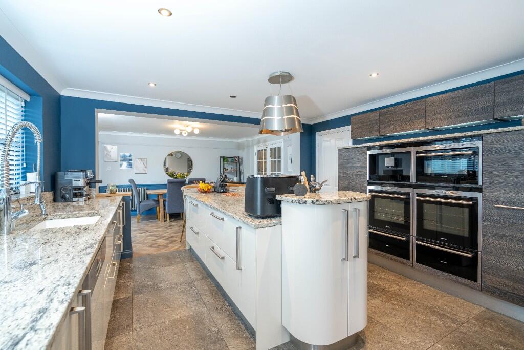Kitchen Day Room