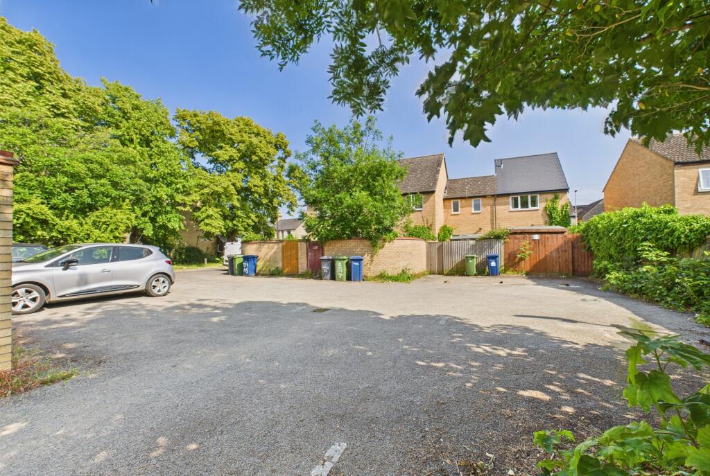 CAM02545G0-PR0421-STILL018