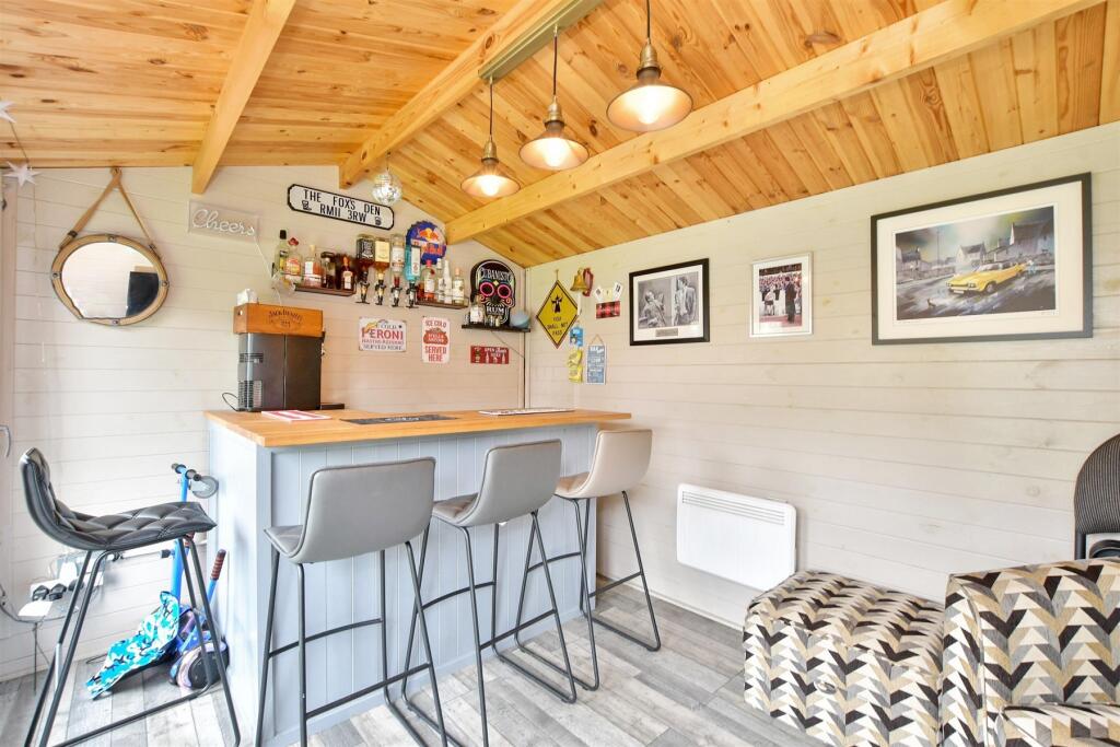 Workshop/Outbuildings