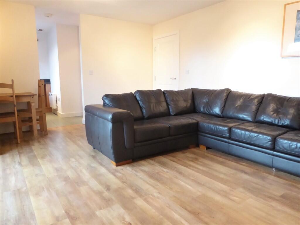 12 tHACKRAY IMG_9...