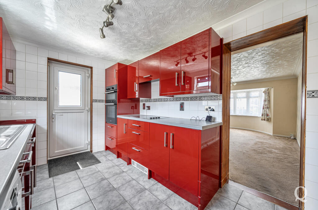 5b320ef9-1b1c-4b4...