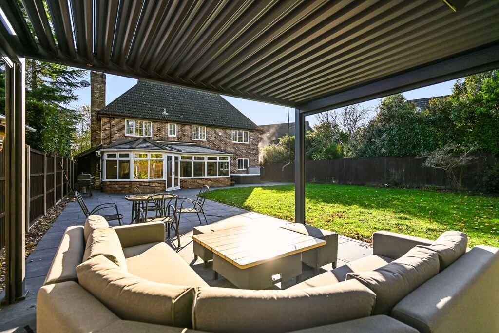 Rear Elevation/Seating Area