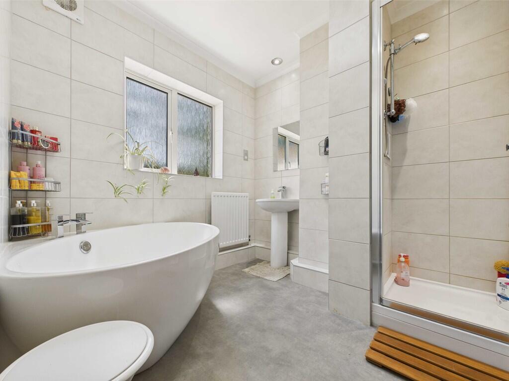 CAM04092G0-PR0058...