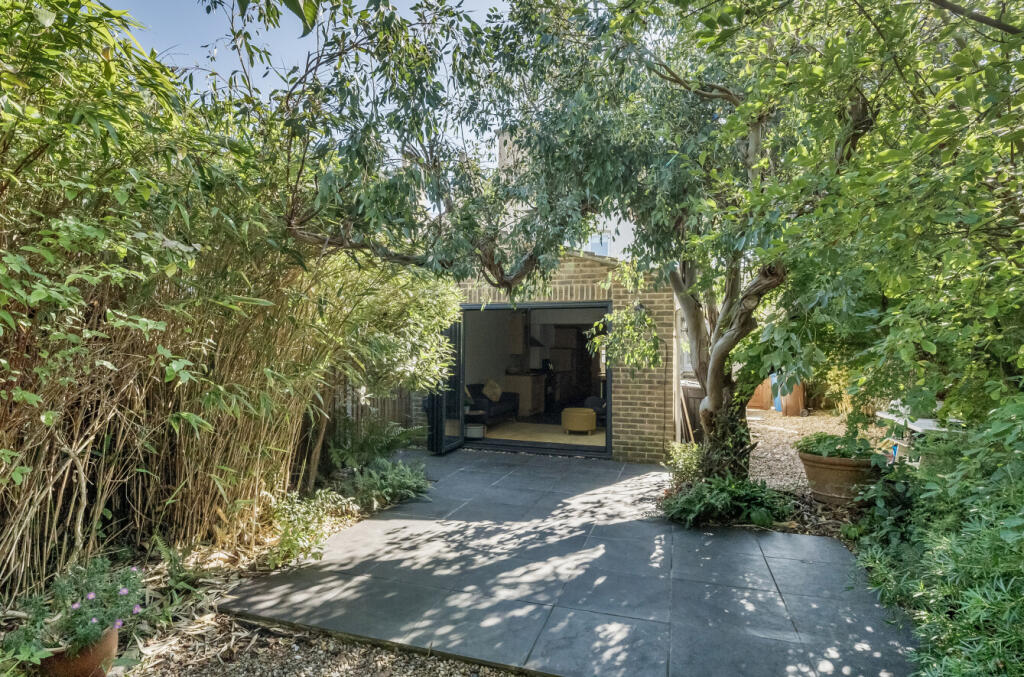 1355597-28-68cd69...