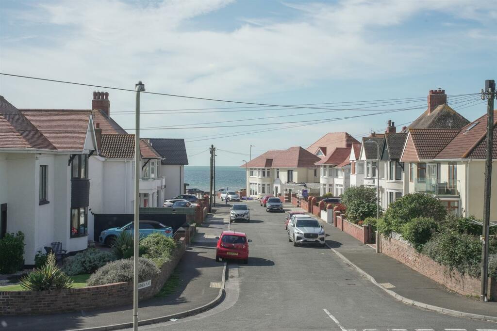 Lougher_Gardens_Porthcawl-58.jpg