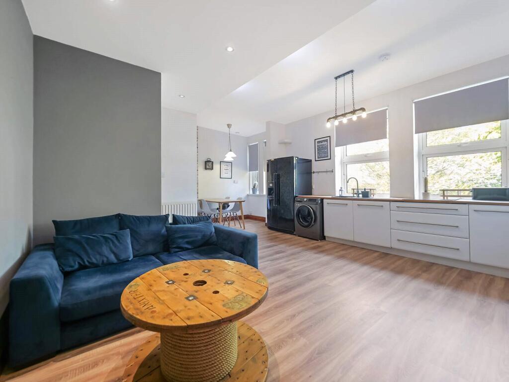 Living Room/Kitchen