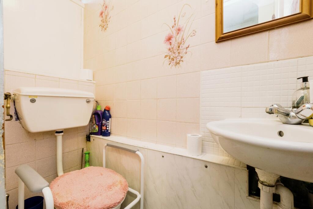 Toilet