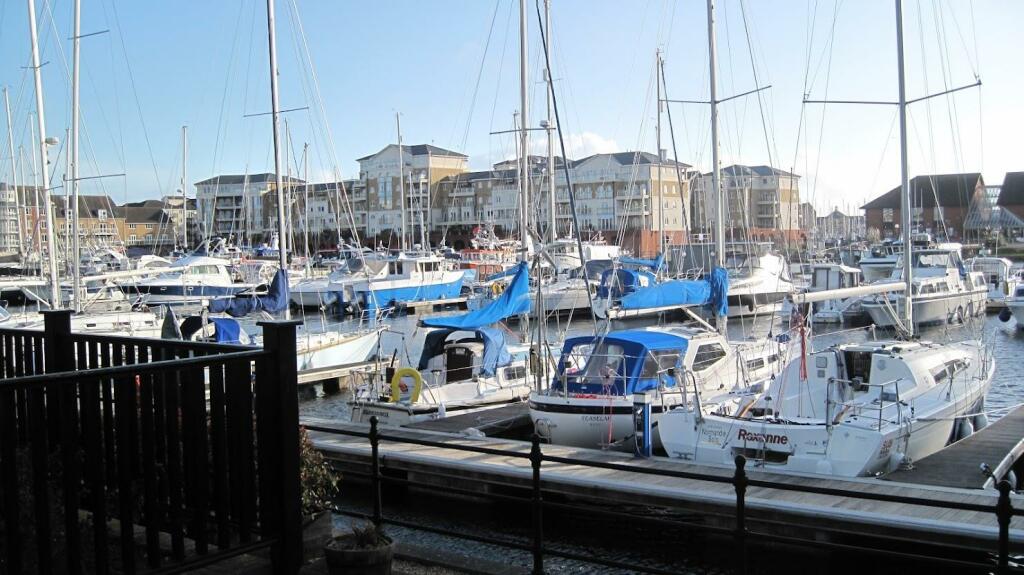 10 Harbour Club Apartments View Use.JPG