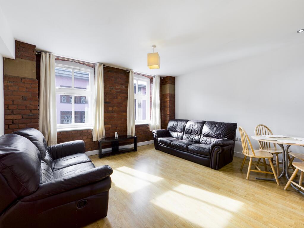 PH208 - LIVING ROOM