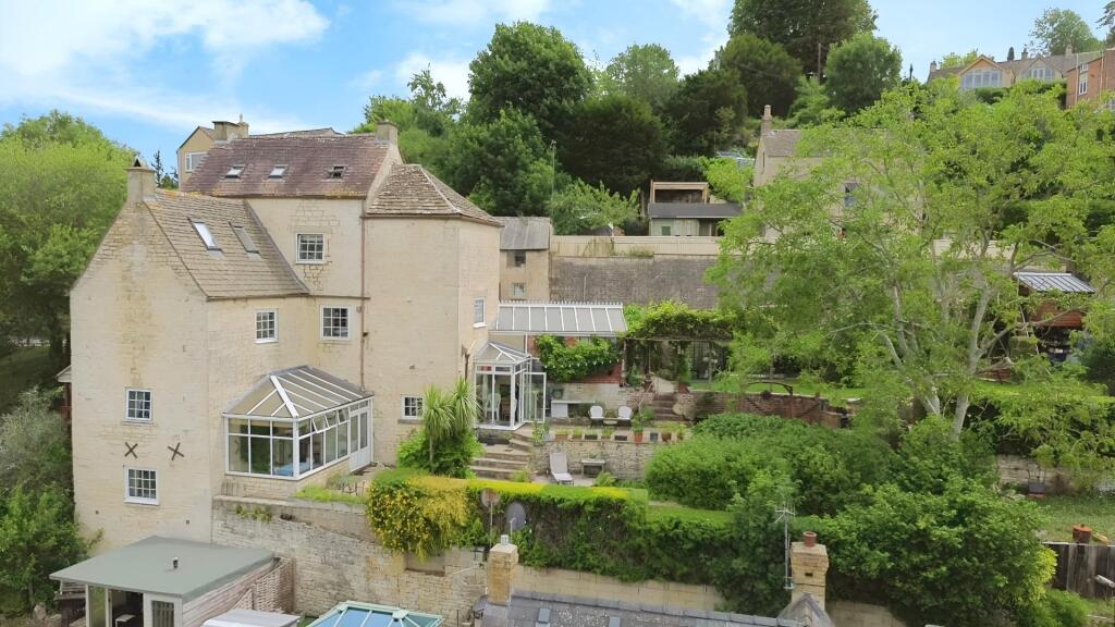 Back - Drone (2).jpg