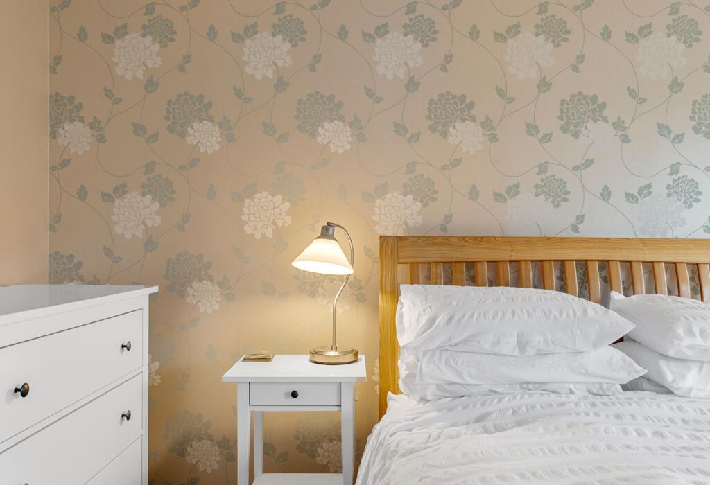 Lifstyle shot of the main bedroom