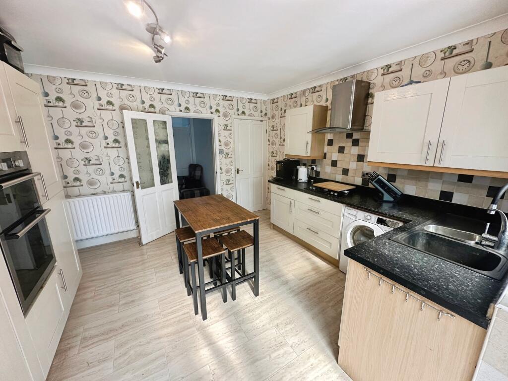 Breakfast/Kitchen