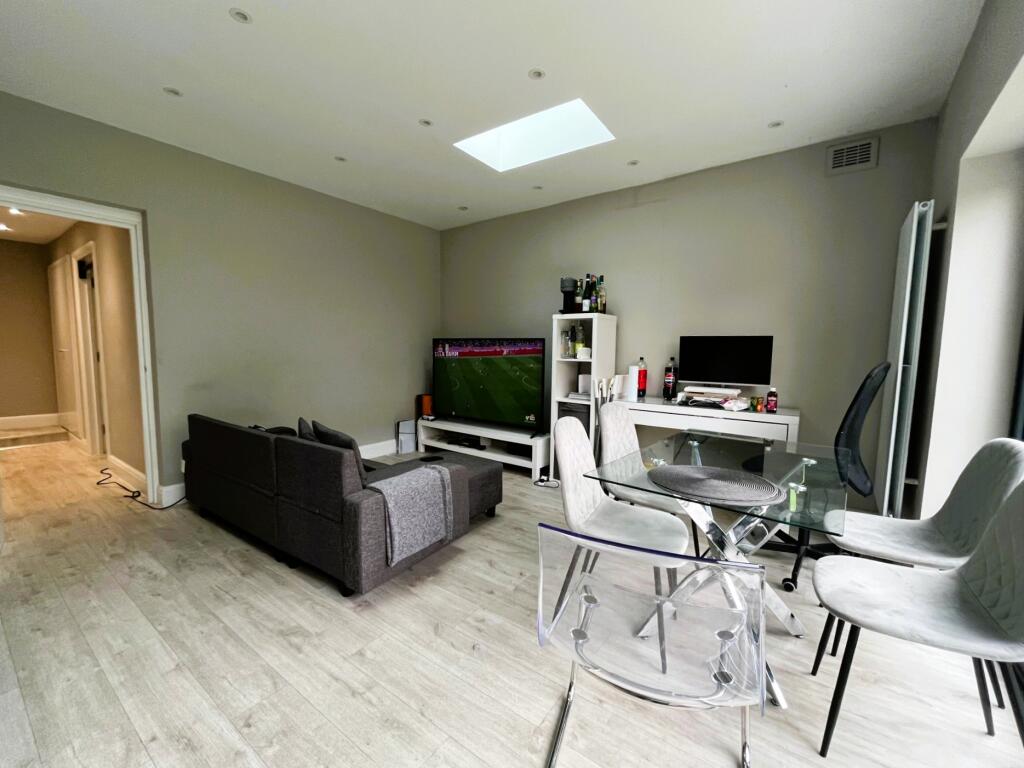 thumbnail_PHOTO-2025-10-18-15-49-53 (2)