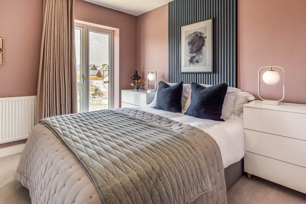 Similar Show Home