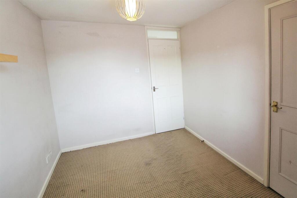 856abb5d-Bedroom2_use.jpg