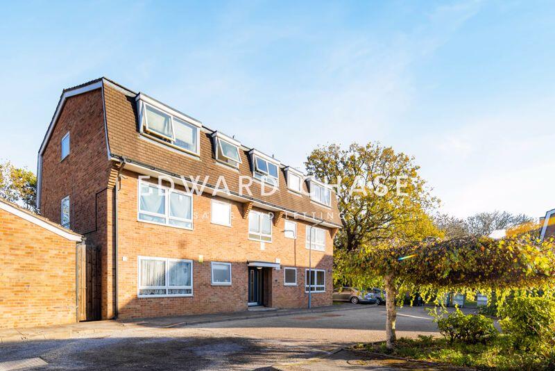 Farmview Court, Bawdsey Avenue, Newbury Park, IG2