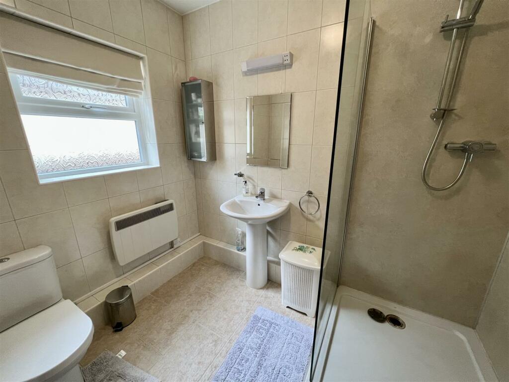 Ground Floor En Suite