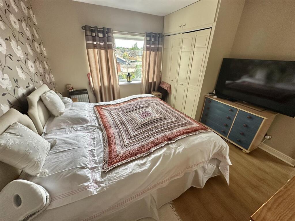 Bramleys Estate Agents - Curwen Cresent - Heckmond