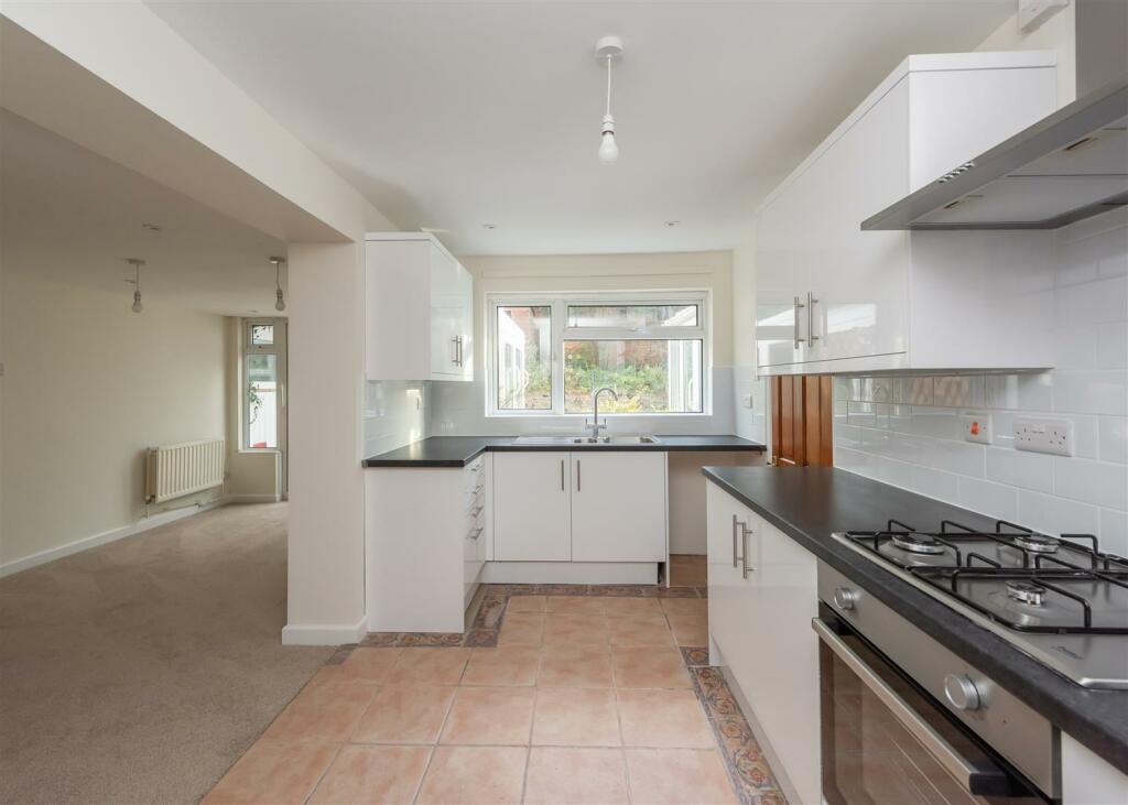 50 Bramstead Avenue-kitchen1 JAN24.jpg