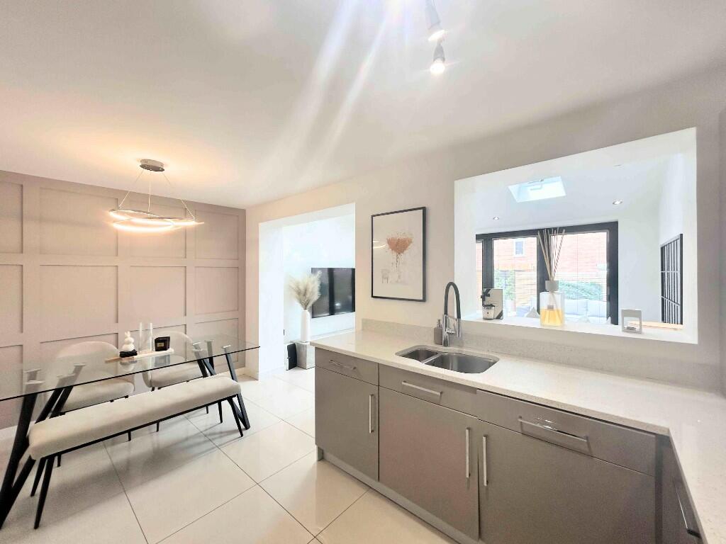 Dining Kitchen
