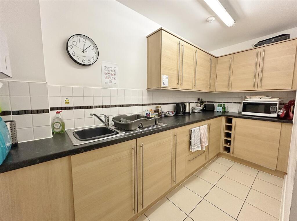 Communal Kitchen
