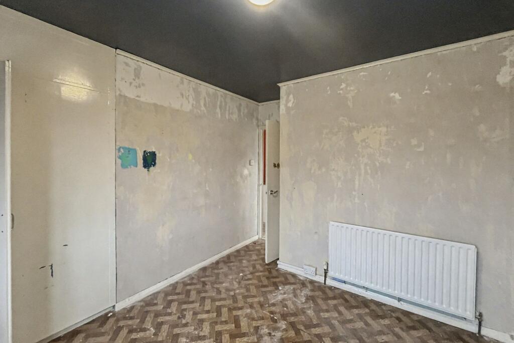 52 Kingscroft Road, Banstead, Surrey, SM7 3LY