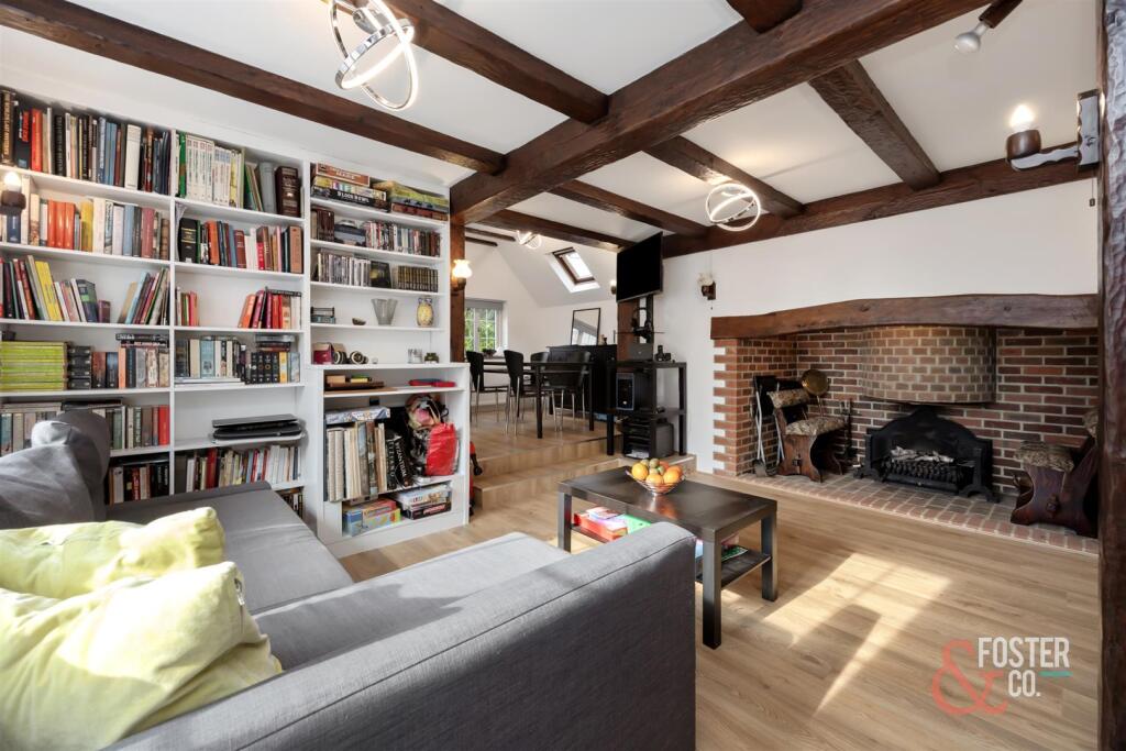 Cuckfield Lane, Stable Cottage-007.jpg