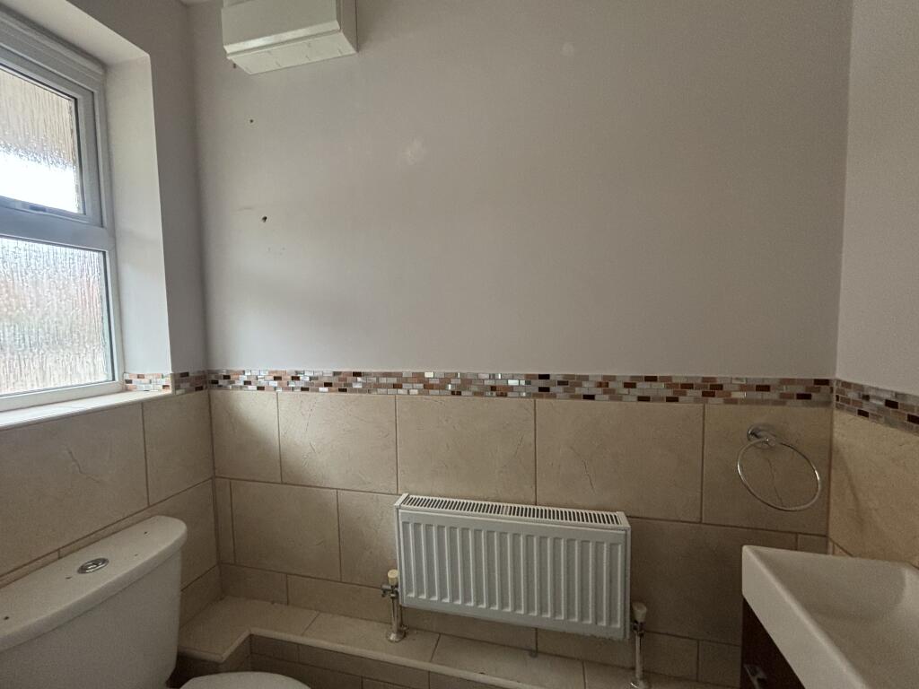 Cloakroom/wc