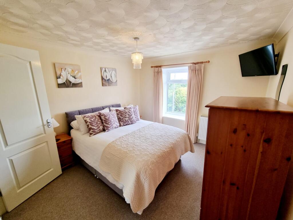 c4b85247-fb28-49bb-b0d1-278fccfce8fc