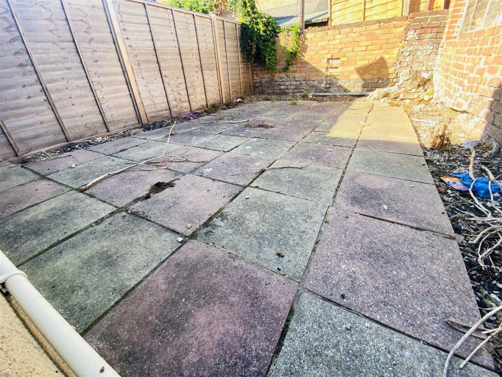 3L Garden.jpg