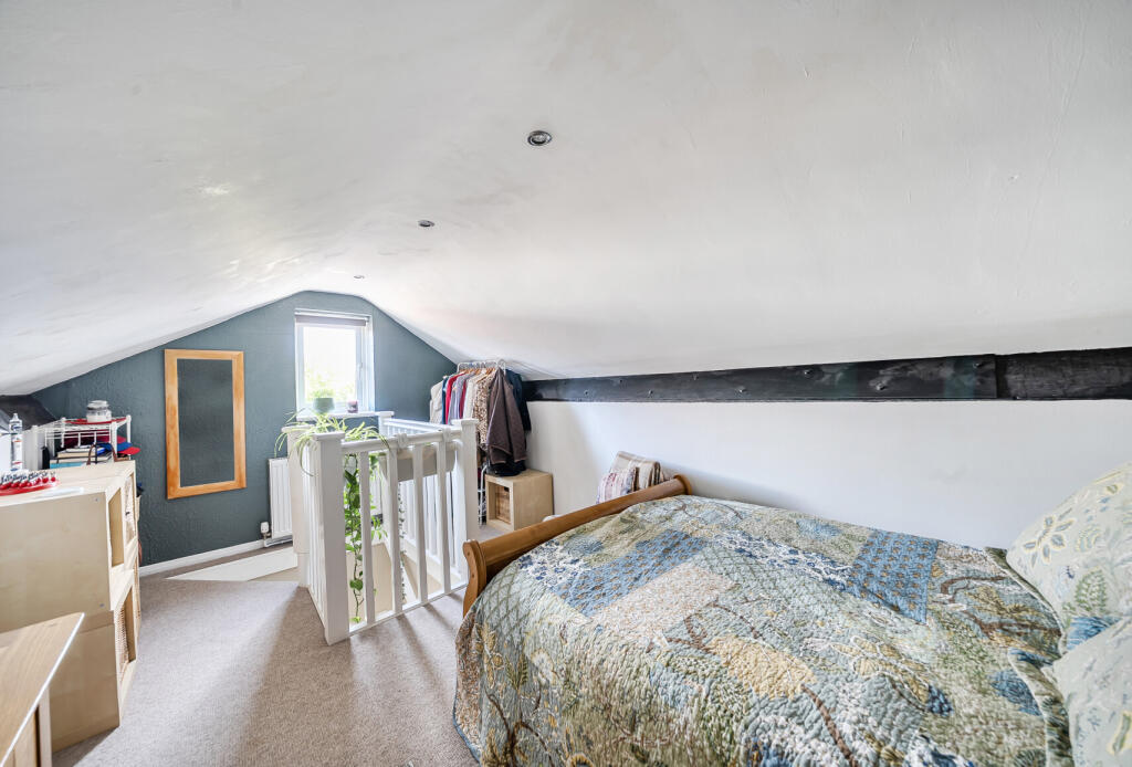 1353802-5-68c42b5...