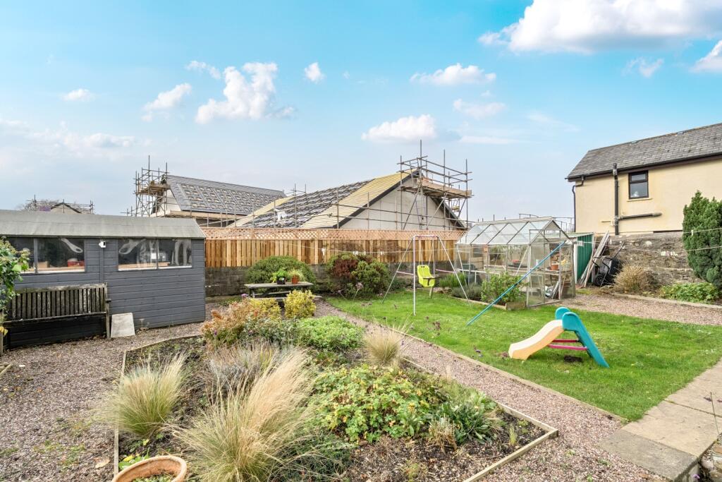 1375312-18-690b628581811