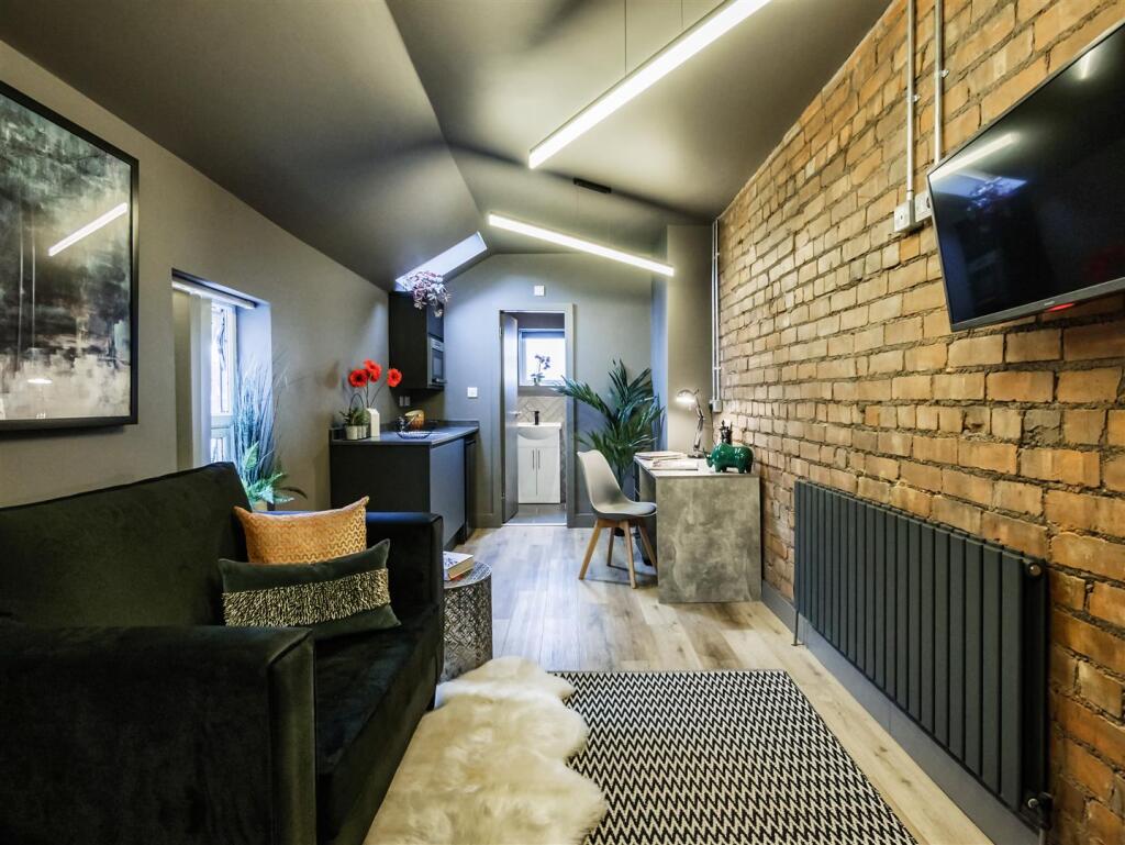 P1330457-HDR.jpg