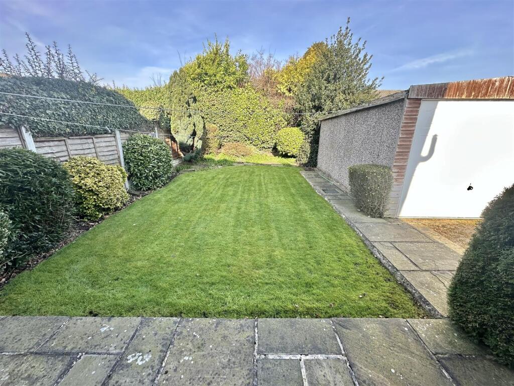 Bramleys Estate Agents - Water Royd Avenue (8).jpg