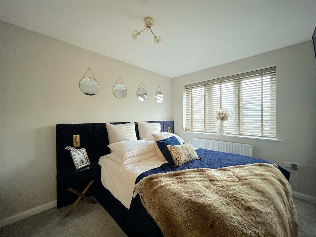 Bedroom One (2).jpeg