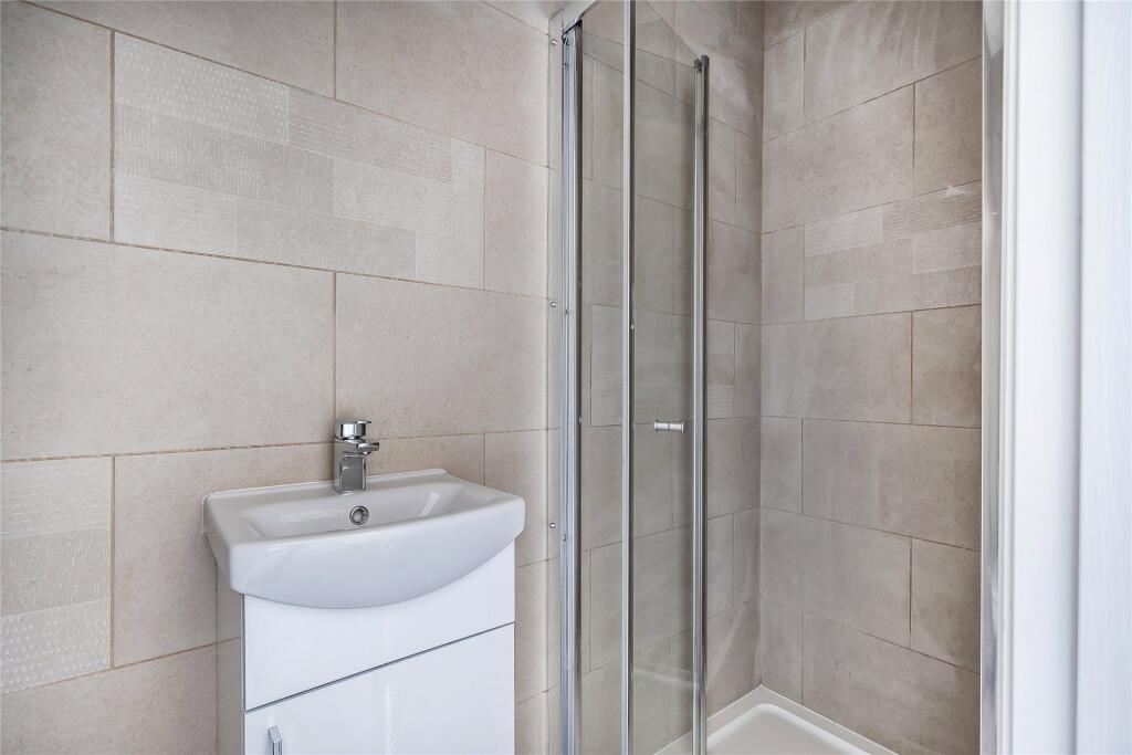 En Suite Shower Room