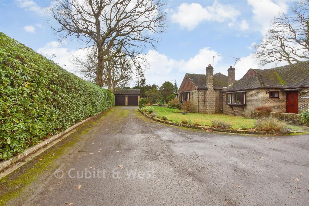Driveway/Parking