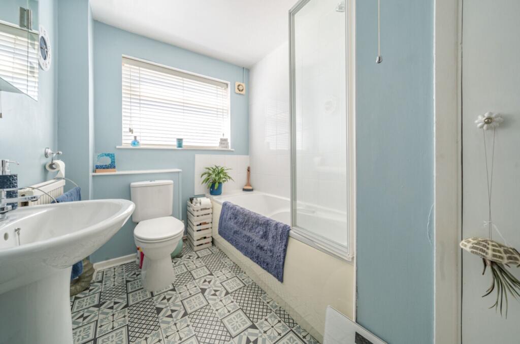 6-6823b8be09388-1290186-ARW-6-1-4c