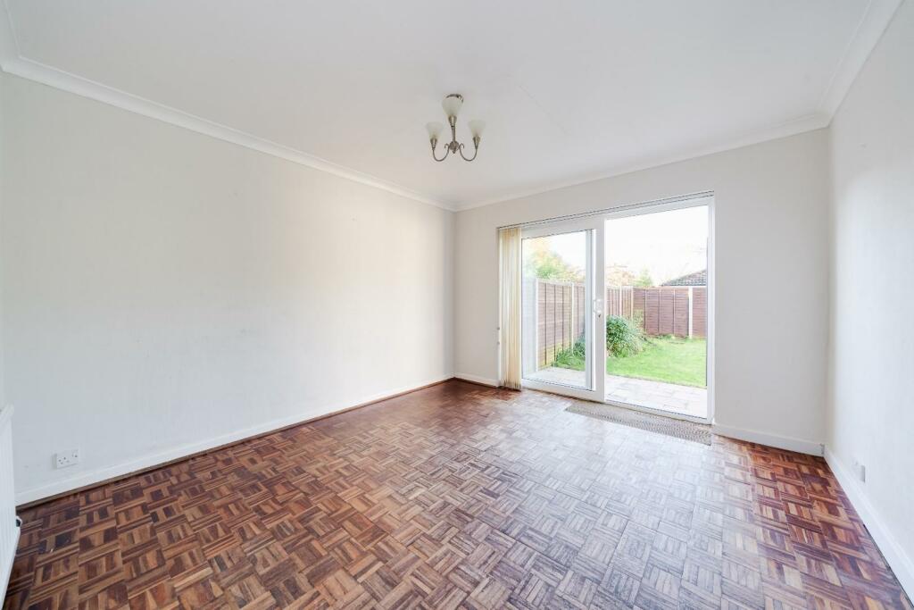 1.4 - dining room.jpg