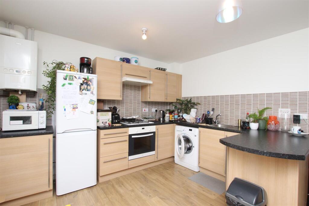 Kitchen..JPG