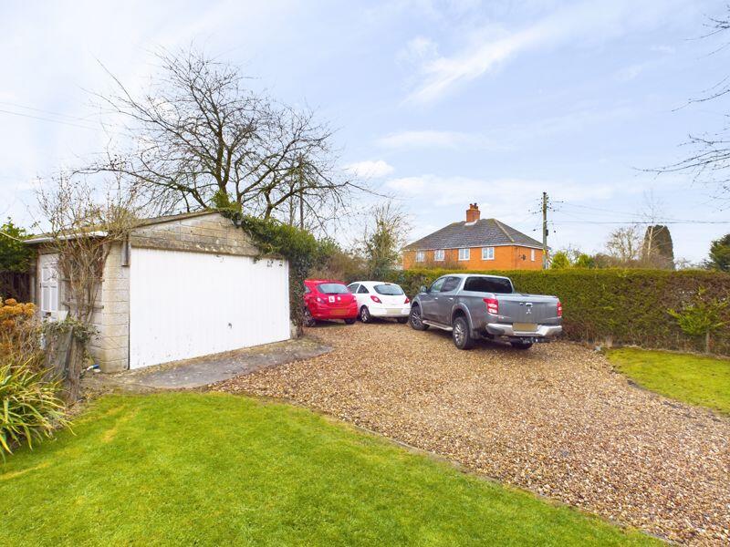 Garage &amp; Parking