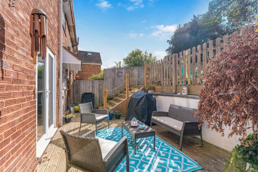 22 Western Crescent, Banbury-12.jpg